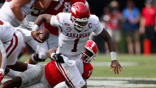 Outback Bowl pits No. 21 Arkansas vs. reeling Penn State (College Football)