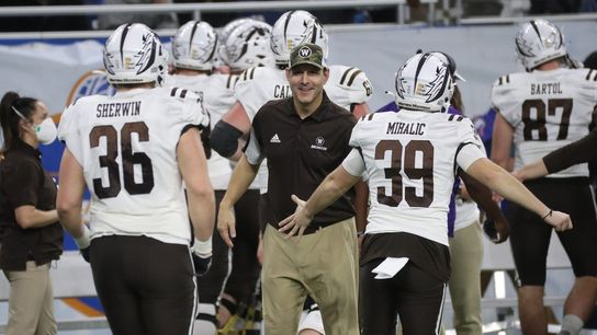 Western Michigan coach Tim Lester receives two-year extension (College Football)