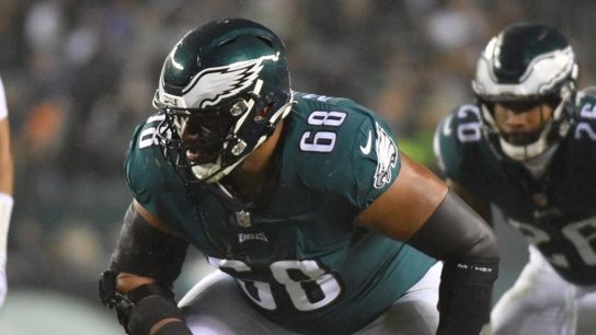 Eagles lose both LTs to concussion protocol (NFL)