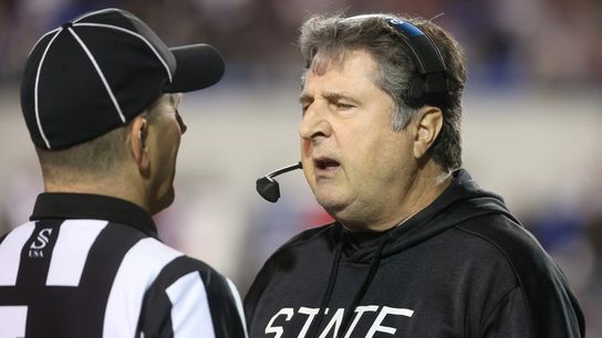 Reports: Mississippi State's Mike Leach signs extension (College Football)