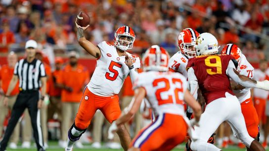 Defense guides No. 19 Clemson past Iowa State in Cheez-It Bowl (College Football)