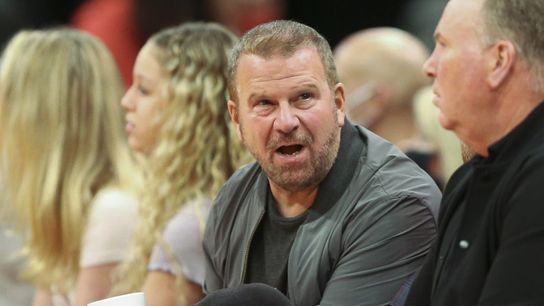 Report: Rockets owner submits bid for Commanders (NFL)