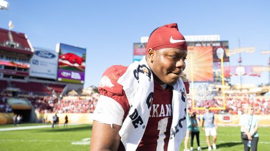 Razorbacks revel in role of disrespected underdogs (College Football)