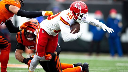 Chiefs' Tyreek Hill to play vs. Steelers, Clyde Edwards-Helaire out (NFL)