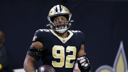 Saints DE Marcus Davenport reveals partial finger amputation (NFL)