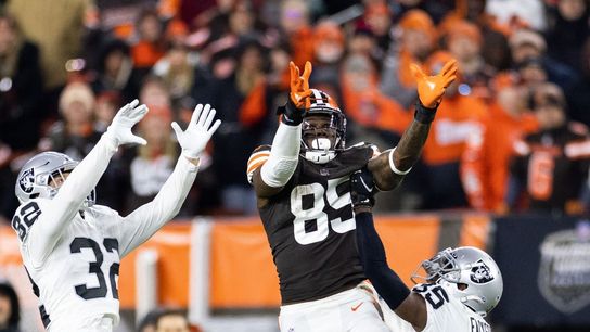 Report: Browns, TE David Njoku agree on 4-year extension (NFL)