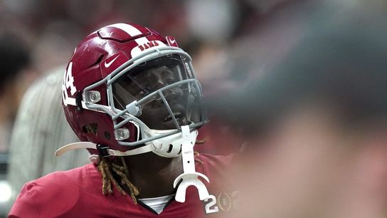 Texas WR Agiye Hall faces criminal mischief charges (College Football)