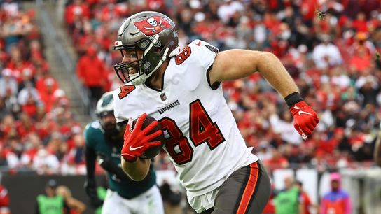 X-rays negative for Bucs' Cameron Brate (neck) (NFL)
