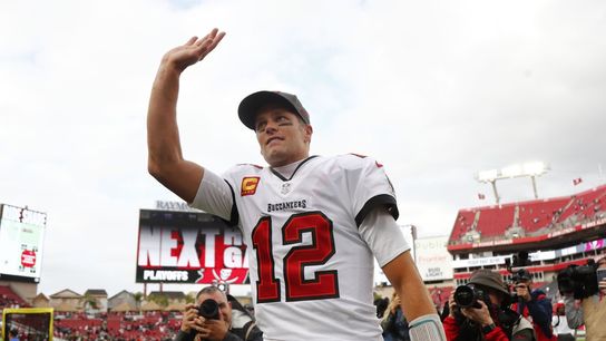 Report: Tom Brady weighing retirement (NFL)