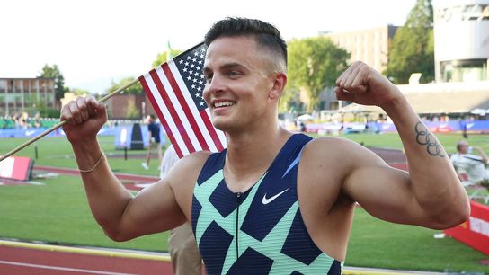 Eagles sign Olympic hurdler Devon Allen (NFL)