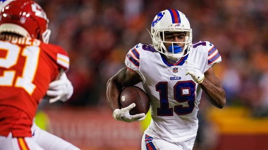 Bills ink WR Isaiah McKenzie to 2-year deal (NFL)
