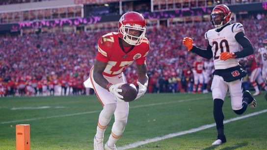 Chiefs WR Mecole Hardman, DT Chris Jones exit practice (NFL)