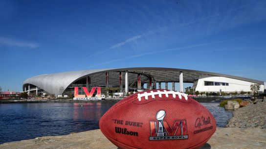 NFL sets 2022 salary cap north of $208 million (NFL)