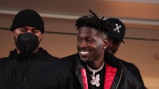 Antonio Brown won't face charges in domestic case (NFL)