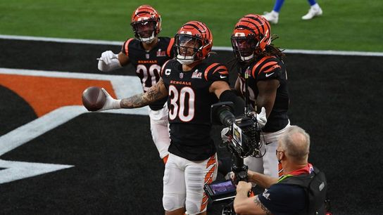 Holdout S Jessie Bates joins Bengals, signs franchise tender (NFL)