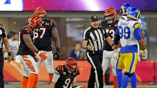 Report: Bengals' Joe Burrow won’t need surgery on knee (NFL)