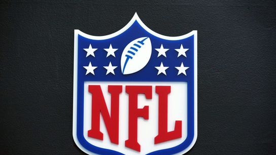 ‘Hammering’ Hank Goldberg dies at 82 (NFL)