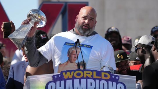 Rams' Andrew Whitworth, 40, to make decision on retirement soon (NFL)