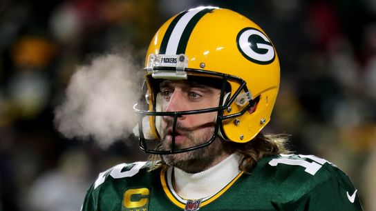 Packers sign QB Aaron Rodgers to $150M deal, lowers '22 cap figure $18M (NFL)