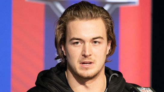 Pitt QB Kenny Pickett's small hands could make waves with scouts (NFL)