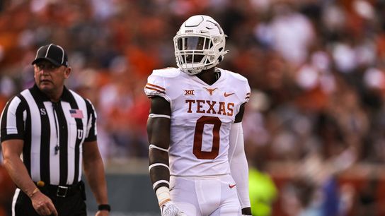 Report: Texas LB DeMarvion Overshown cited for marijuana, released (College Football)