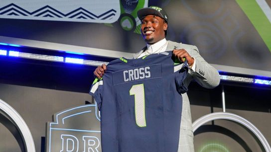 Seahawks sign No. 9 overall pick Charles Cross (NFL)
