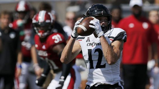 Ben Bryant's four TD passes propel Cincinnati over Indiana (College Football)