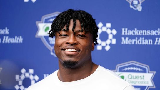 Giants LB Azeez Ojulari exits practice with apparent injury (NFL)