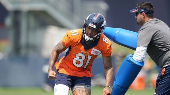 Broncos WR Tim Patrick (leg) carted off practice field (NFL)
