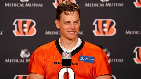 Bengals QB Joe Burrow back at camp after appendectomy (NFL)