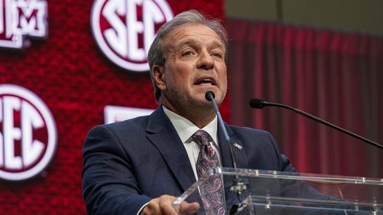 Top 10 recruit David Hicks commits to Texas A&M (College Football)
