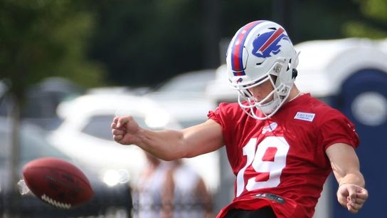 Ex-Bills P Matt Araiza seeks second chance at NFL (NFL)
