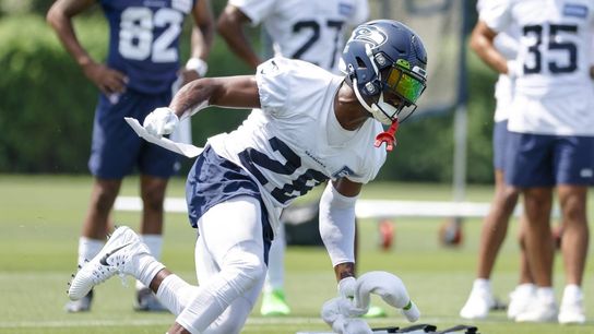 Reports: Eagles trade DB Ugo Amadi to Titans (NFL)