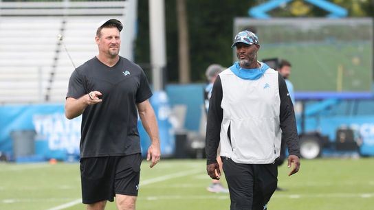 Lions extend contracts of coach Dan Campbell, GM Brad Holmes (NFL)