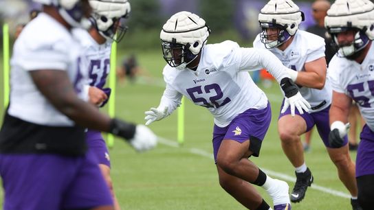 Saints sign G Wyatt Davis off Giants' practice squad (NFL)