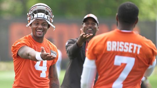 Reports: Appointee rules 6-game suspension for Deshaun Watson (NFL)