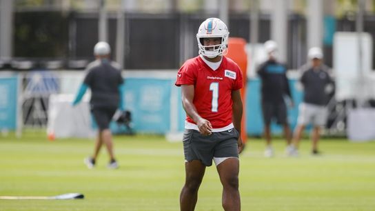 Tua Tagovailoa believes Dolphins want him, not Tom Brady (NFL)