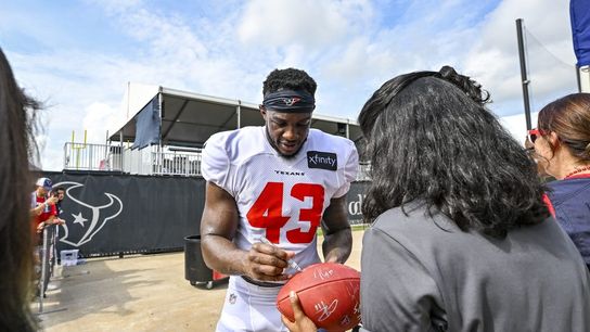 Report: Texans to sign LB Neville Hewitt (NFL)