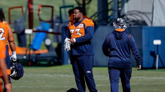 Broncos re-sign OT Cam Fleming (NFL)