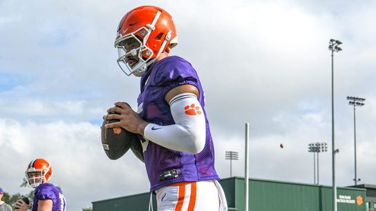 No. 4 Clemson opens in primetime with Georgia Tech (College Football)