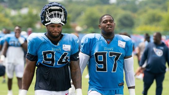 Report: Titans DE Da'Shawn Hand (quad) out for season (NFL)