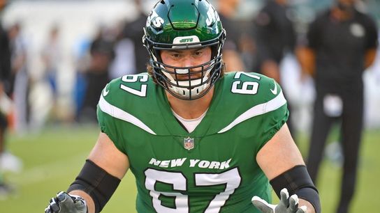 Reports: Bears acquire G Dan Feeney from Dolphins (NFL)