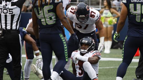 Bears benefit from muffed-punt TD, rout Seahawks (NFL)
