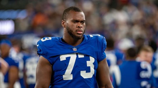 Report: Giants T Evan Neal sustains MCL injury (NFL)