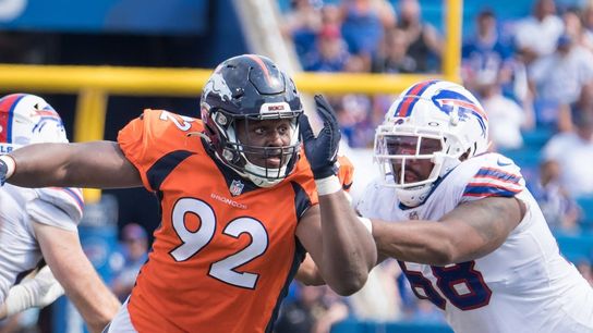 Bills OT Bobby Hart banned 1 game for postgame punch in tunnel (NFL)