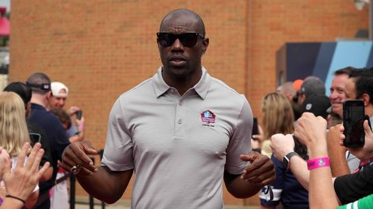Report: Terrell Owens eyes Cowboys comeback at 49 (NFL)