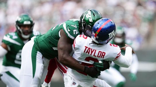 Giants QB Tyrod Taylor leaves game vs. Jets with back injury (NFL)