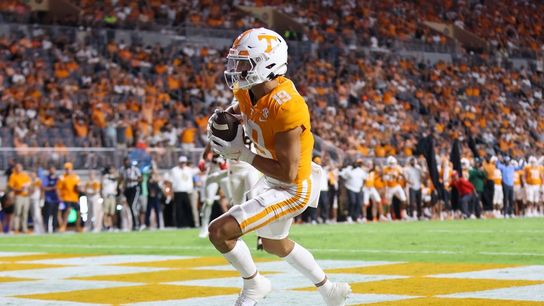 Tennessee bowls over Ball State (College Football)