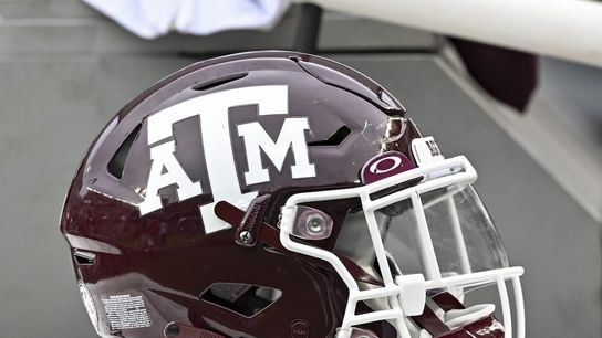 No. 1 LB Anthony Hill decommits from Texas A&M (College Football)