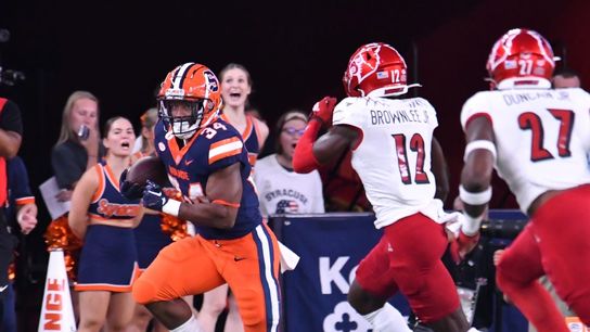 Syracuse steamrolls Louisville behind Sean Tucker (College Football)